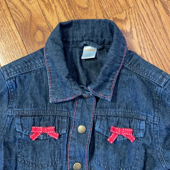 Gymboree denim jacket w/red bow detail & snap closure size 8 - Picture 2 of 8